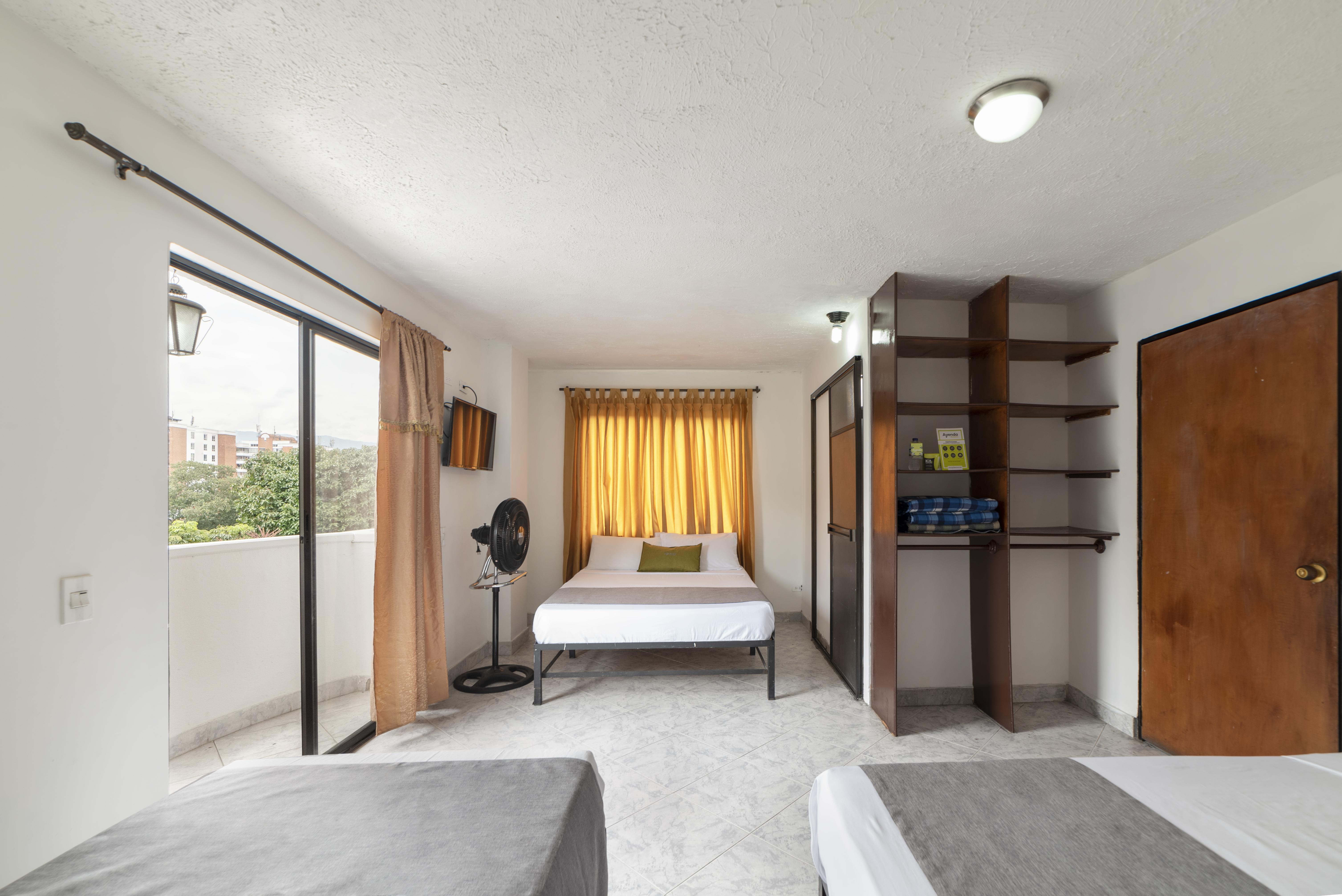 Hotel Balcones Del Estadio Меделин Екстериор снимка