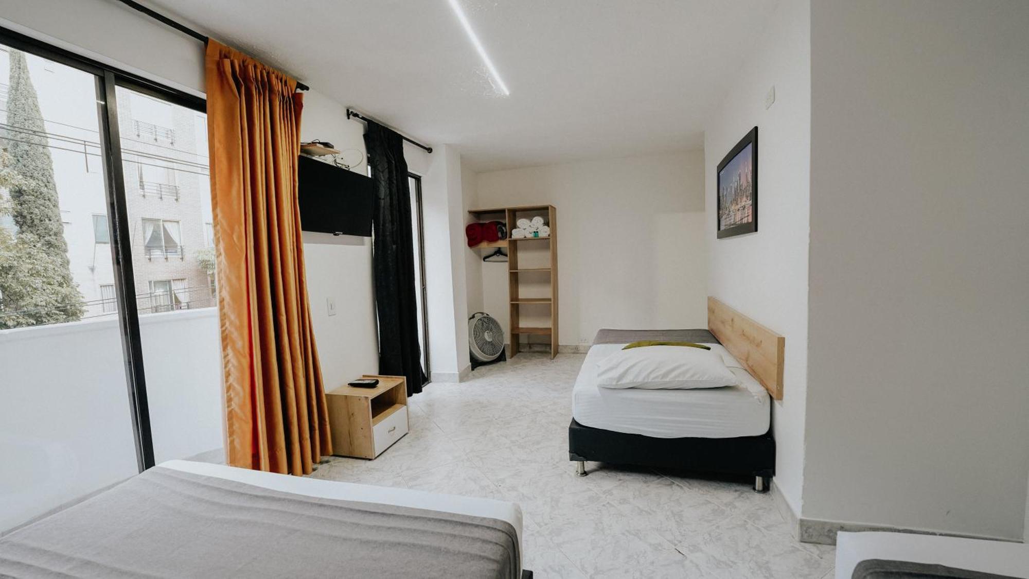 Hotel Balcones Del Estadio Меделин Екстериор снимка