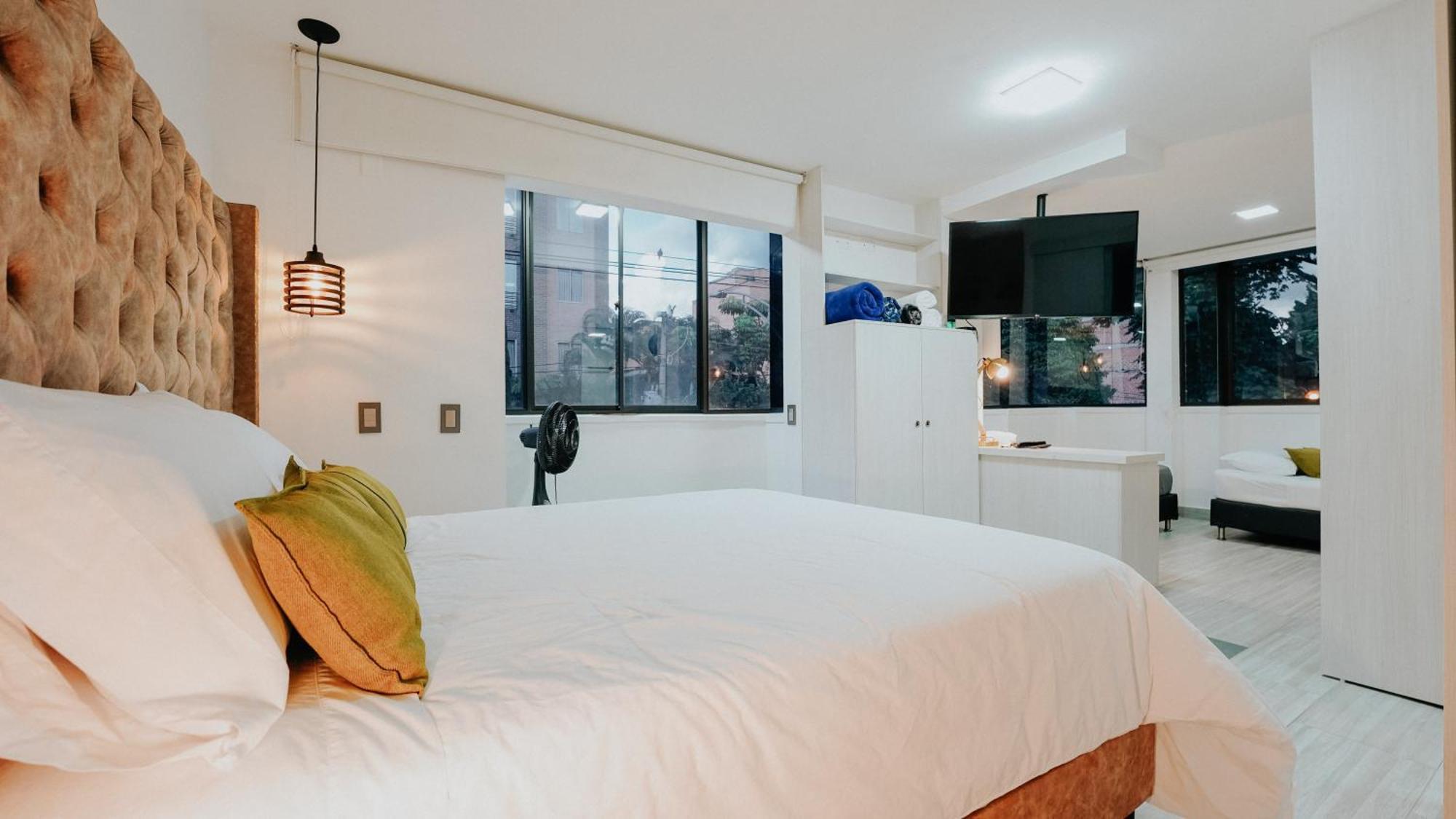 Hotel Balcones Del Estadio Меделин Екстериор снимка