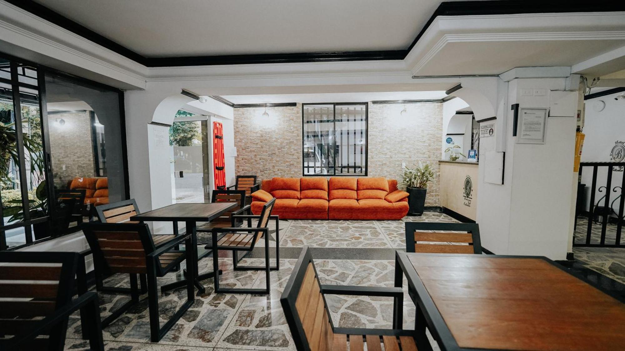 Hotel Balcones Del Estadio Меделин Екстериор снимка